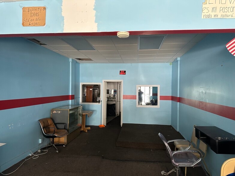 More Photos Of 677 Main St, New Rochelle Storefront Retail Office For Lease