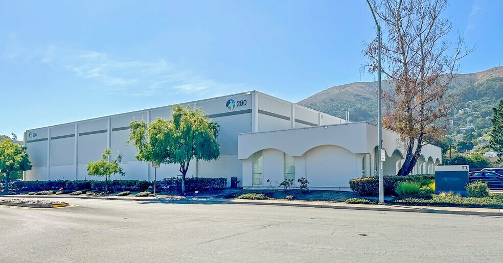 More Photos Of 260-280 Old County Rd, Brisbane Distribution For Lease