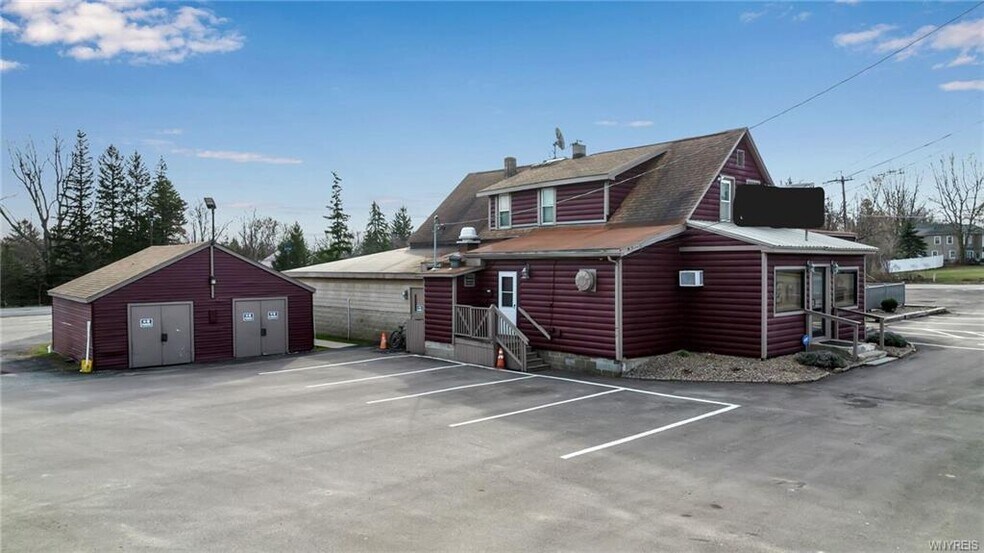 More Photos Of 3719 Abbott Rd, Orchard Park Restaurant For Sale