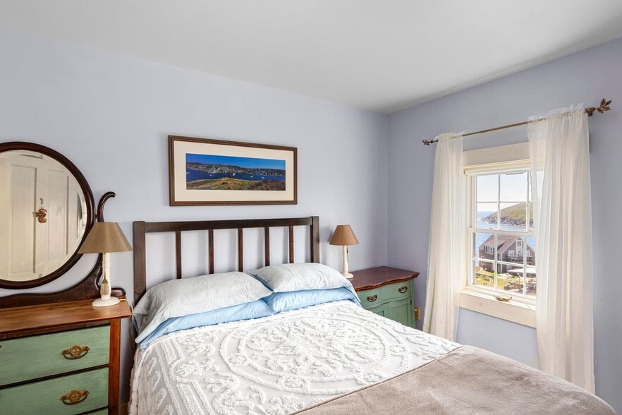 More Photos Of 5 Wharf Hill Rd, Monhegan Hospitality For Sale