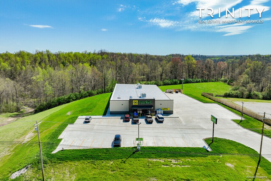 More Photos Of 7001 US-421, Mckee General Retail For Sale