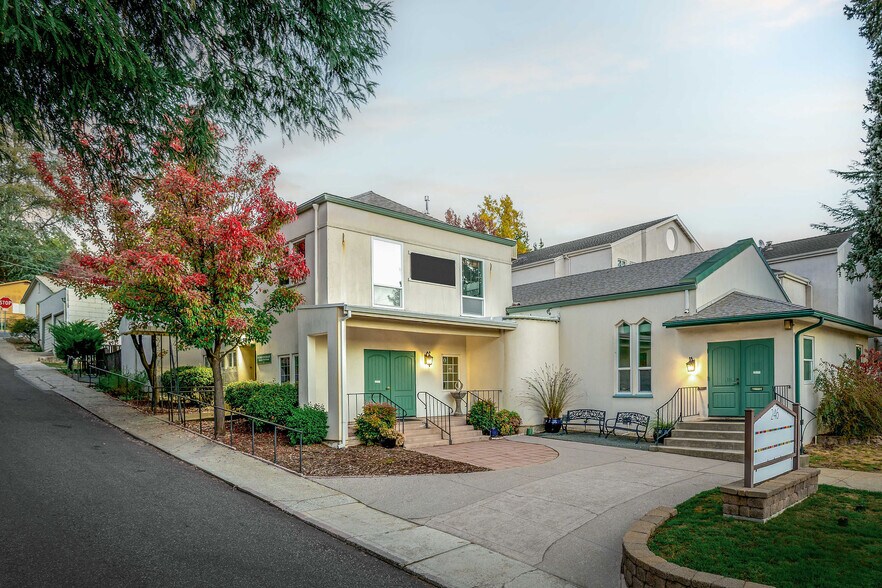 Primary Photo Of 246 S Church St, Grass Valley Specialty For Sale