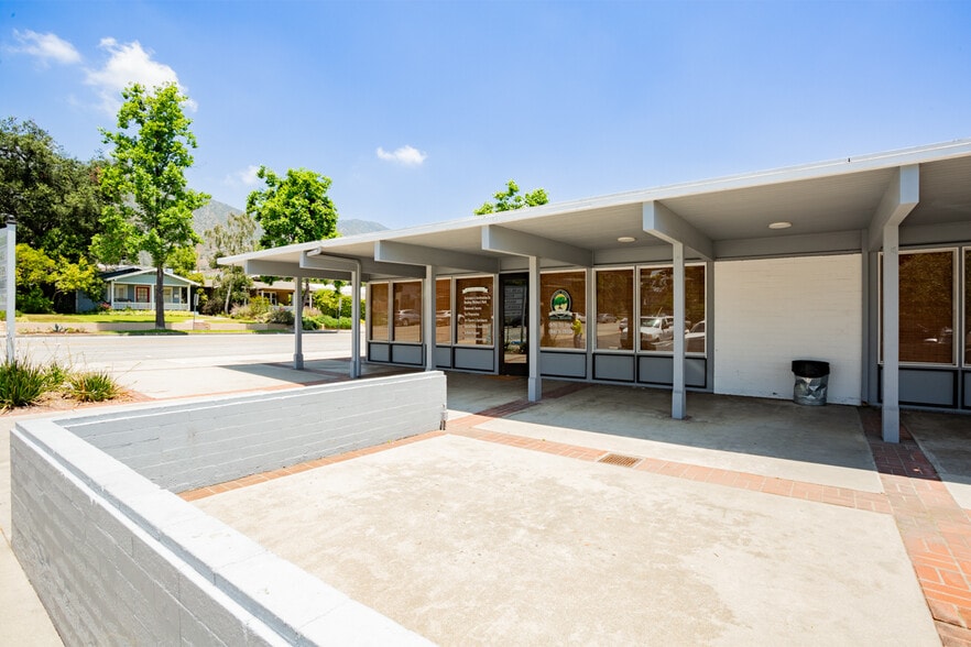 More Photos Of 370 W Sierra Madre Blvd, Sierra Madre Storefront For Lease