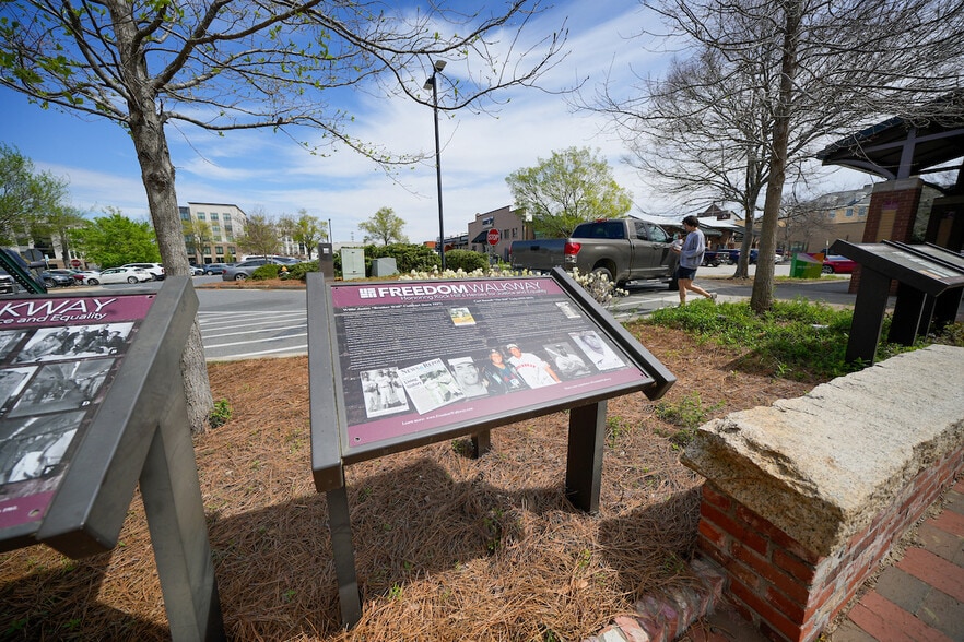 More Photos Of 135 E Main St, Rock Hill Office For Sale