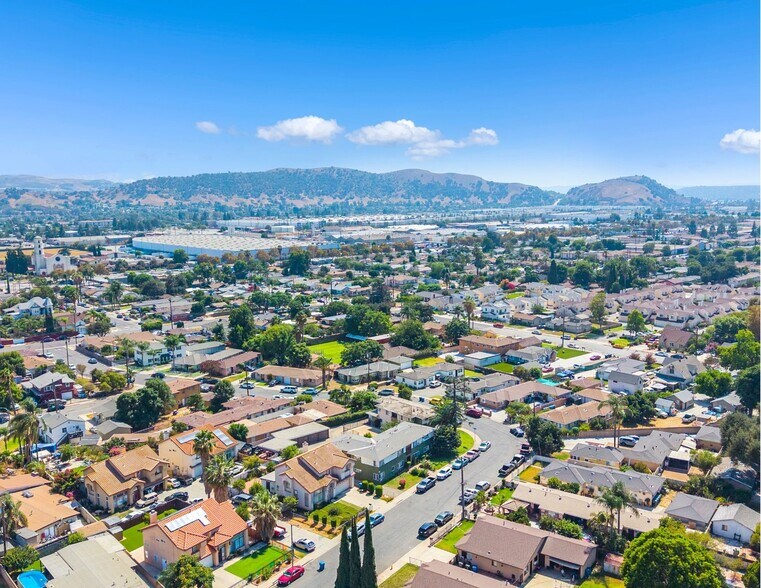 More Photos Of 1072 W Wilson St, Pomona Apartments For Sale
