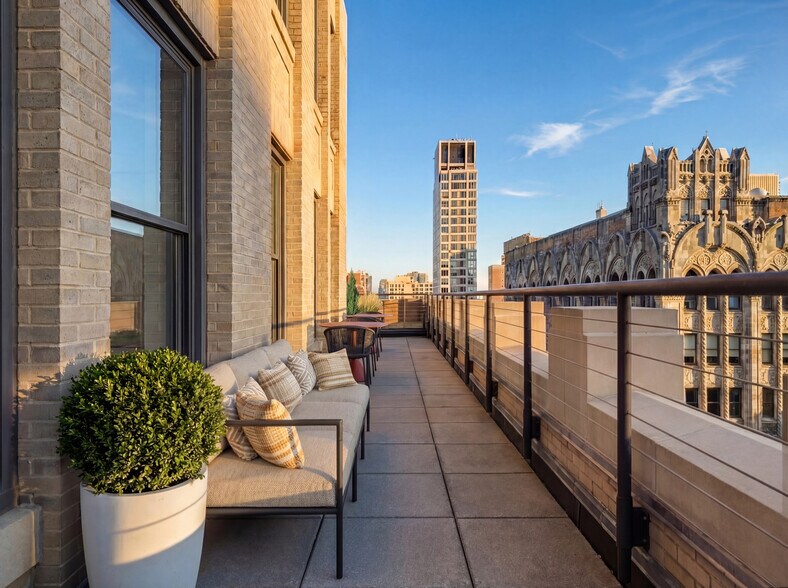 More Photos Of 386 Park Ave S, New York Coworking Space