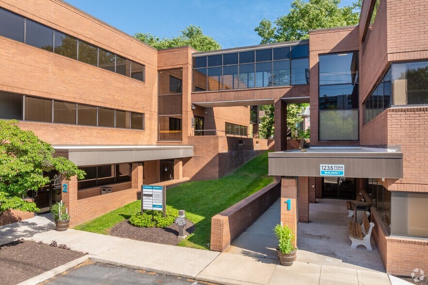 More Photos Of 1235 Penn Ave, Wyomissing Coworking Space