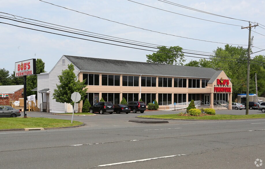More Photos Of 3203 Berlin Tpke, Newington General Retail For Sale
