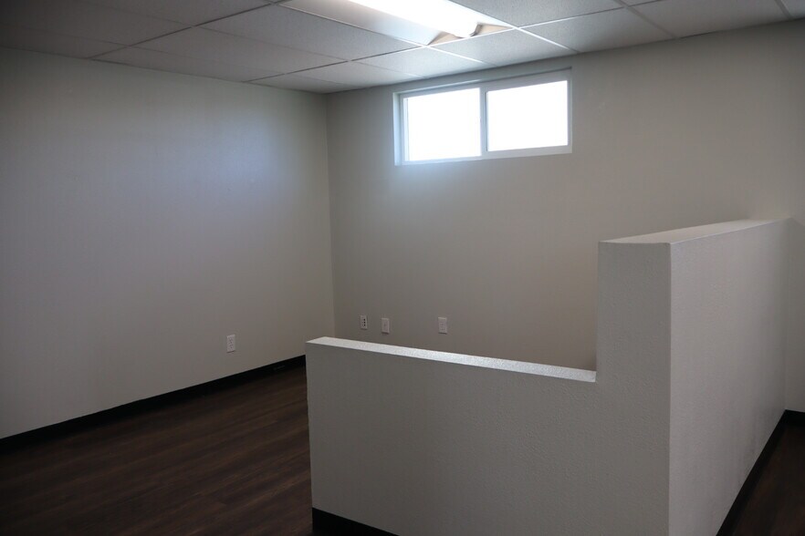 More Photos Of 6911 Doniphan Dr, El Paso Office For Lease