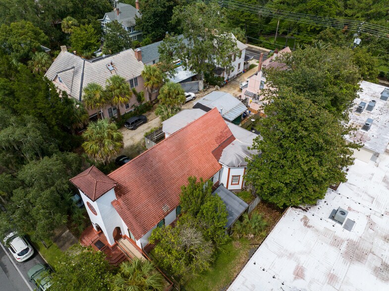 More Photos Of 619 NE 1st St, Gainesville Religious Facility For Sale