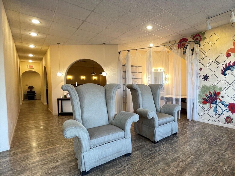 More Photos Of 415 N Muskogee Ave, Tahlequah Storefront Retail Residential For Sale