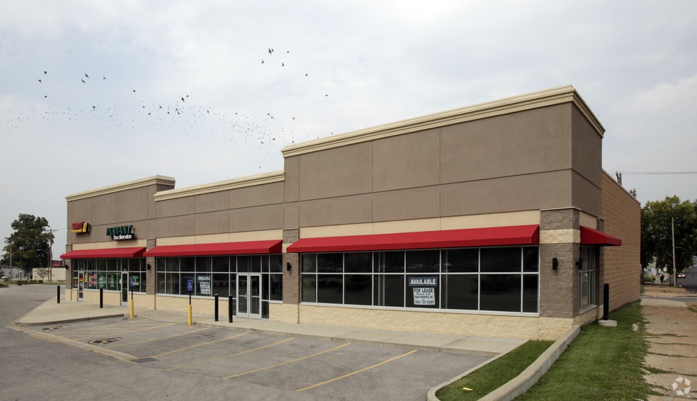 More Photos Of 3615-3619 Dr Martin Luther King Dr, Saint Louis Freestanding For Lease