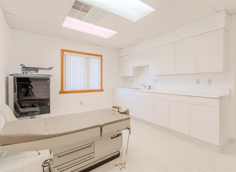 More Photos Of 1027 W Main St, Mount Pleasant Medical For Sale