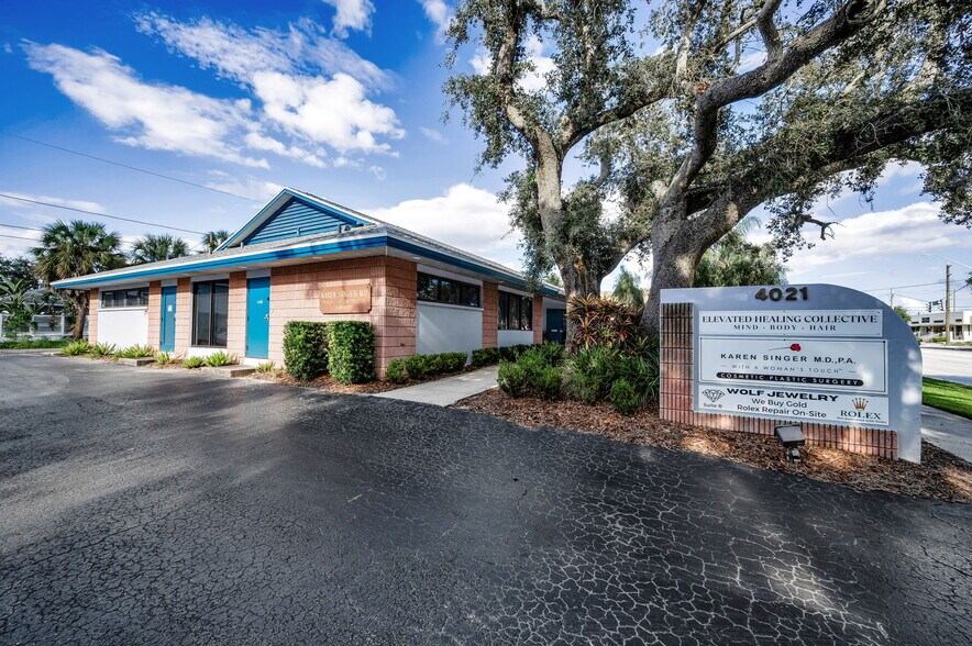 More Photos Of 4021 Central Ave, Saint Petersburg Medical For Lease