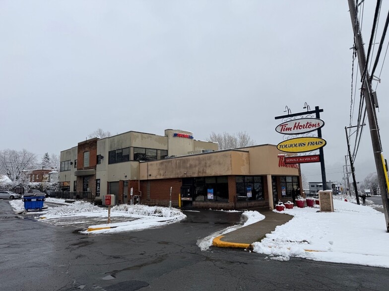 Primary Photo Of 7700-7760 Boul Henri-Bourassa, Québec General Retail For Lease