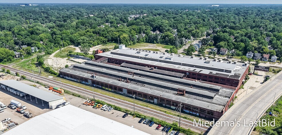 More Photos Of 1305 S Cedar St, Lansing Warehouse For Sale