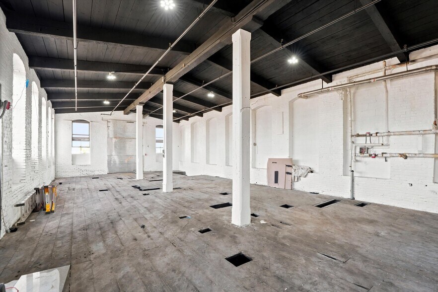 More Photos Of 4821 Garden St, Philadelphia Industrial For Sale