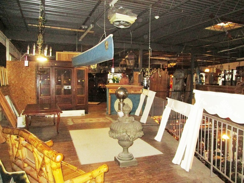 More Photos Of 4783 Peachtree Rd, Atlanta Freestanding For Sale