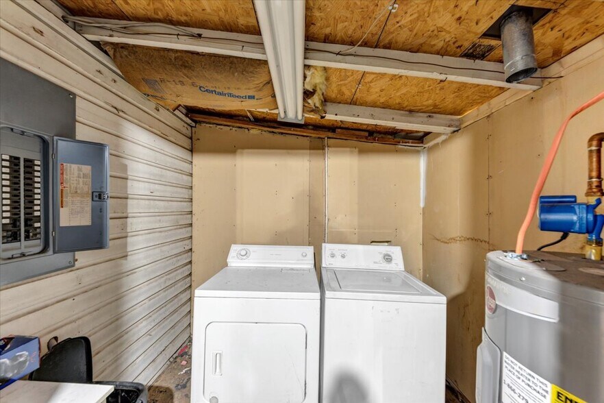 More Photos Of 6071 N Main St SE, Acworth Flex For Sale