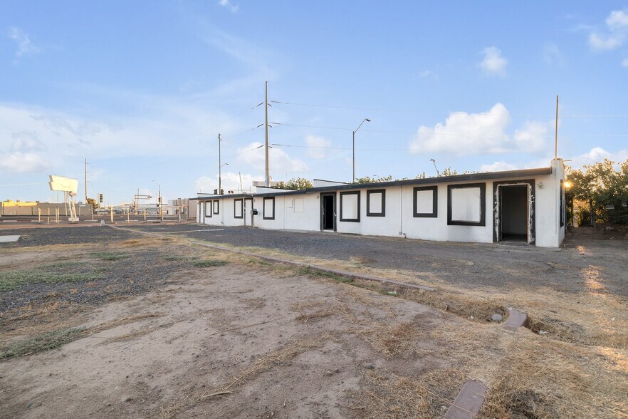 More Photos Of 3060 Grand Ave, Phoenix Apartments For Sale