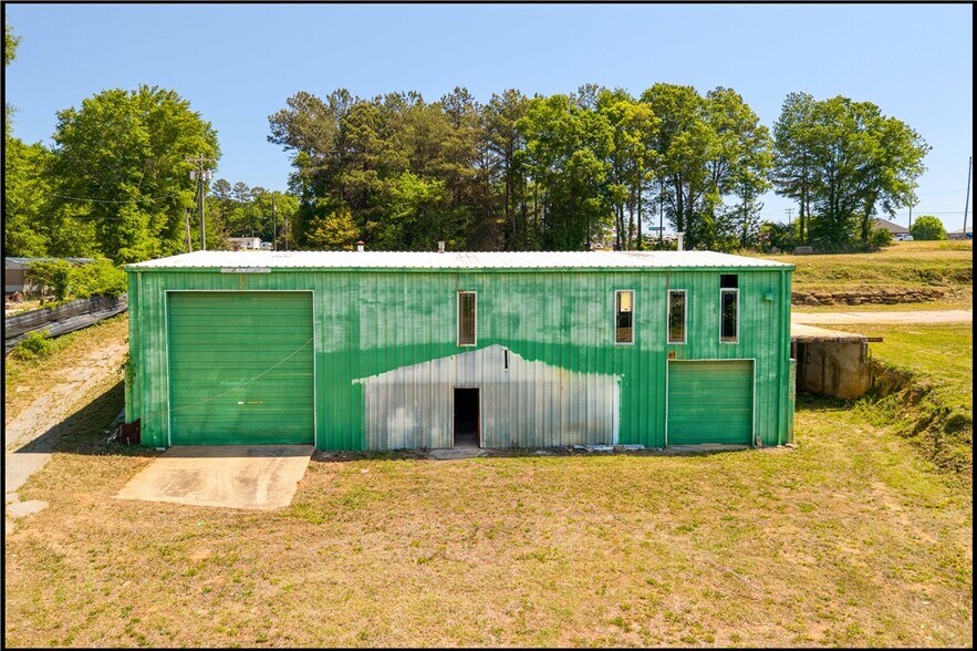 More Photos Of 298 By-Pass 123 Hwy, Seneca Warehouse For Sale