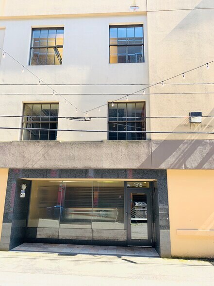 More Photos Of 1315 Cornwall Ave, Bellingham Office For Lease