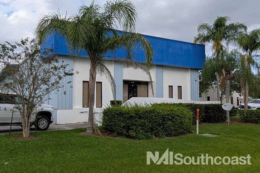 More Photos Of 7328 Commercial Cir, Fort Pierce Unknown For Lease