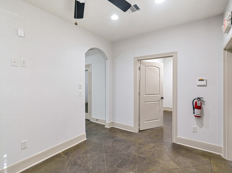 More Photos Of 21418 Provincial Blvd, Katy Medical For Lease