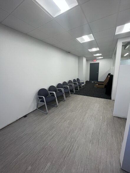 More Photos Of 27301 Dequindre Rd, Madison Heights Medical For Lease