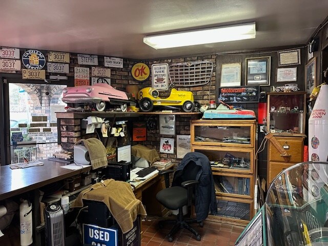 More Photos Of 670 Northwest Hwy, Fox River Grove General Retail For Sale