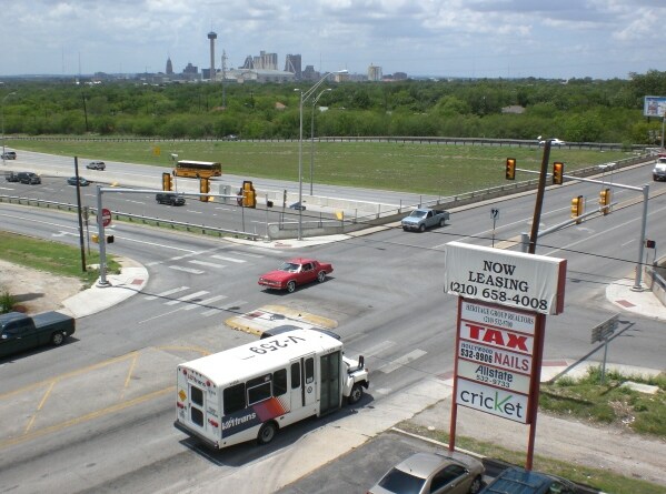 More Photos Of 1818 S New Braunfels Ave, San Antonio Medical For Lease