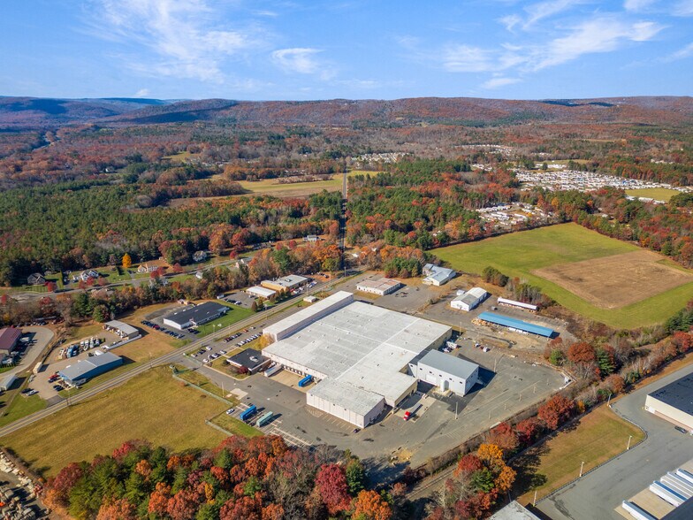 More Photos Of 323 Lockhouse Rd, Westfield Warehouse For Sale