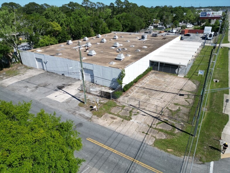 More Photos Of 4827 Philips Hwy, Jacksonville Warehouse For Sale