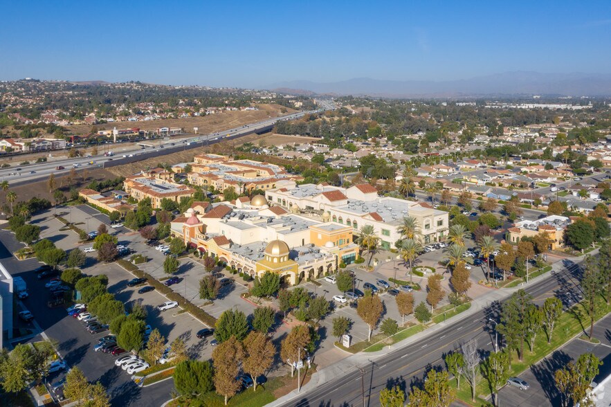 More Photos Of 13768 Roswell Ave, Chino Medical For Lease
