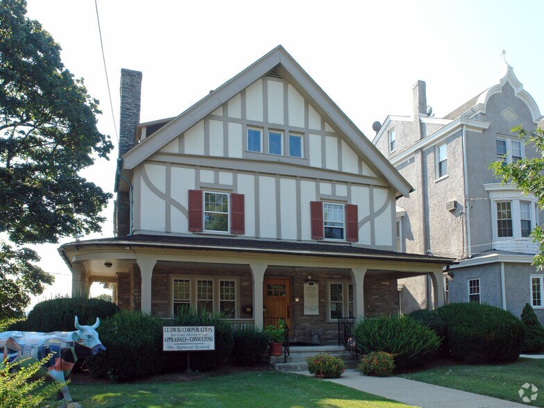 Primary Photo Of 925 Fayette St, Conshohocken Office For Sale