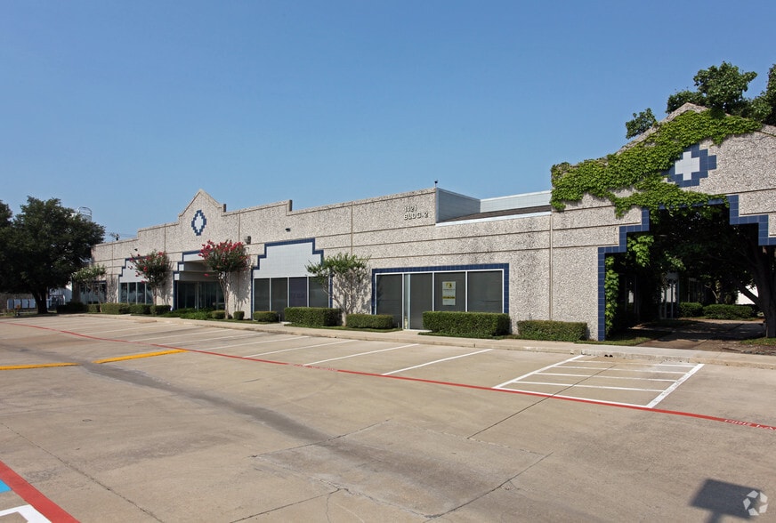 More Photos Of 1421 Champion Dr, Carrollton Unknown For Lease