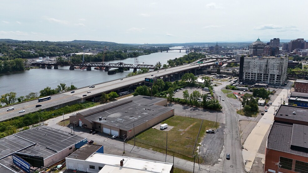 More Photos Of 10 N Ferry St, Albany Warehouse For Sale