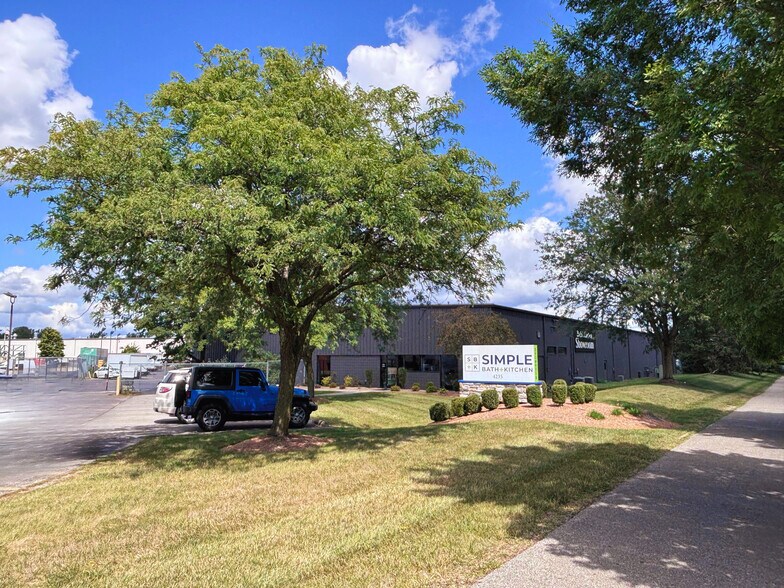 More Photos Of 4235 Leap Rd, Hilliard Distribution For Lease