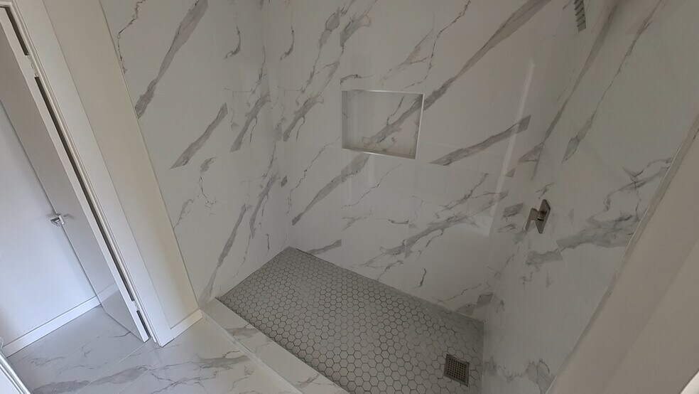 More Photos Of 12455 Melville Dr, Montgomery Apartments For Sale