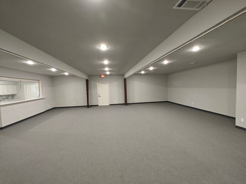 More Photos Of 704 Drexel St, McKinney Religious Facility For Lease