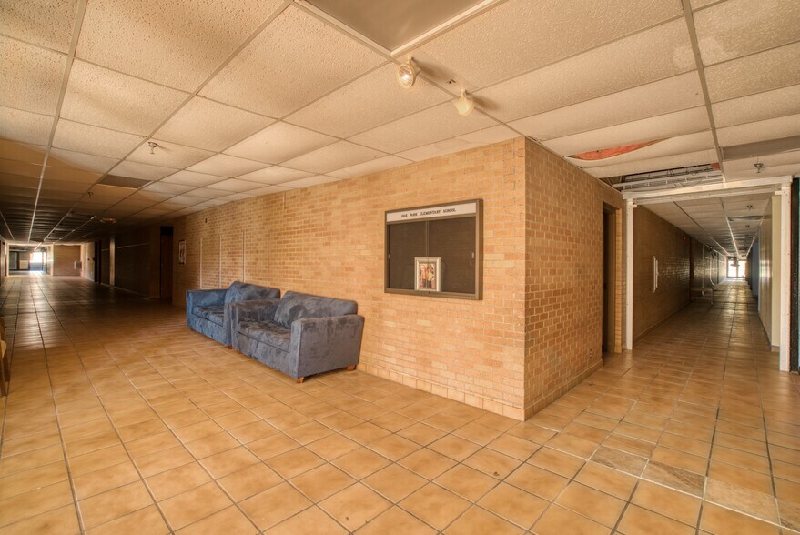 More Photos Of 200 Forrest Park Rd, Bartlesville Religious Facility For Sale