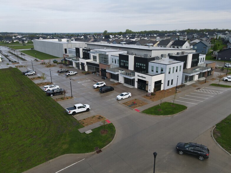 More Photos Of 1220 NE Station Crossing Dr, Grimes General Retail For Lease