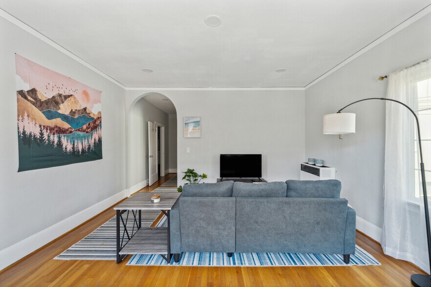 More Photos Of 256 29th St, Oakland Apartments For Sale