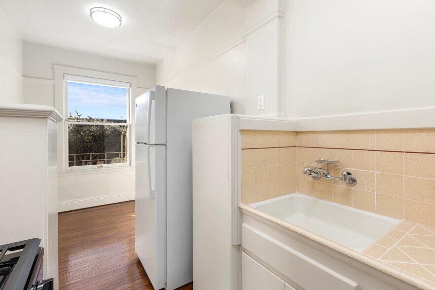 More Photos Of 630 Lake St, San Francisco Apartments For Sale