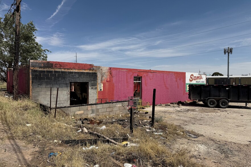 More Photos Of 1113 E Scharbauer Dr, Midland General Retail For Sale
