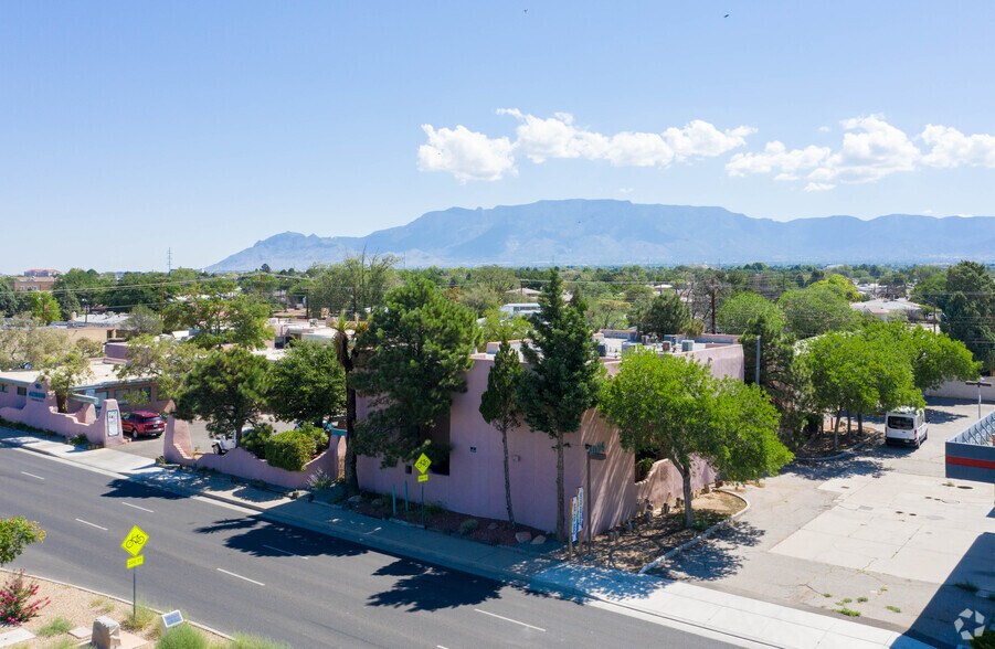 More Photos Of 4004 Carlisle Blvd NE, Albuquerque Coworking Space