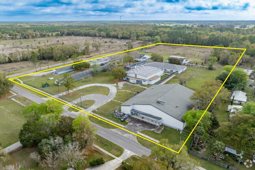 More Photos Of 20550 NE 42nd Pl, Williston Schools For Sale