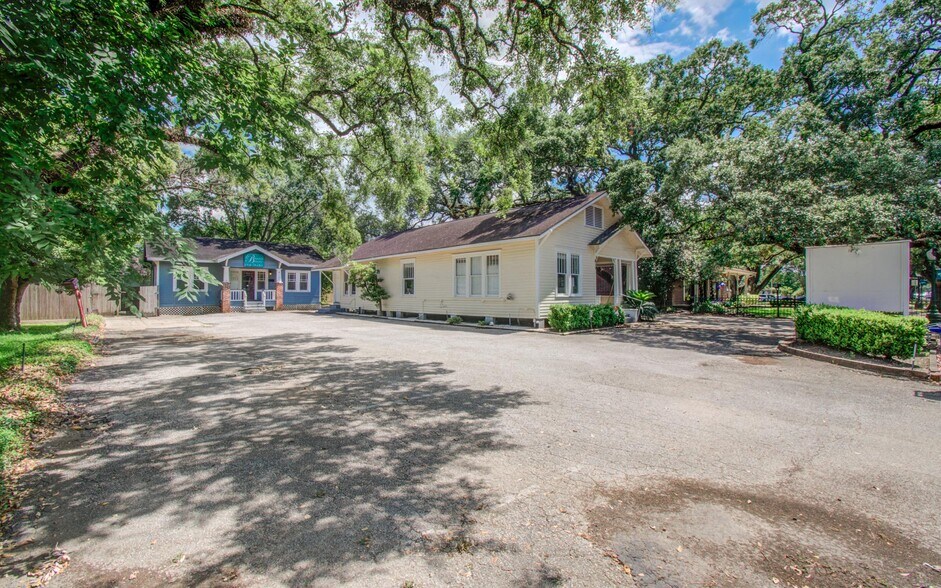 More Photos Of , League City Office For Sale