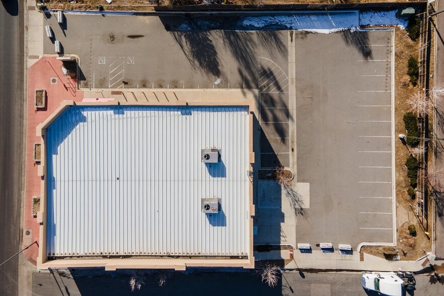 More Photos Of 1395 Peoria St, Aurora Freestanding For Lease