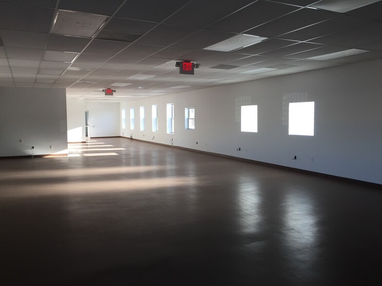 More Photos Of 1615 51st St, North Bergen Manufacturing For Sale